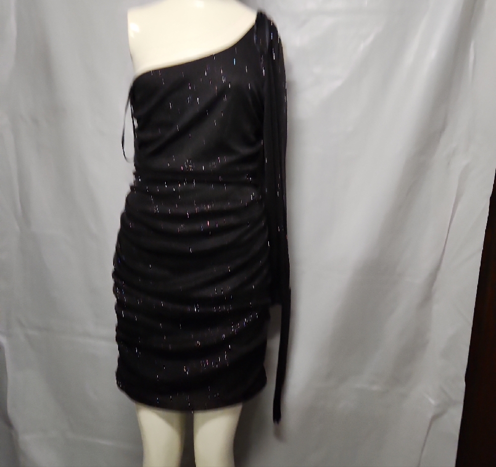 Elegant Black One-Shoulder Dress